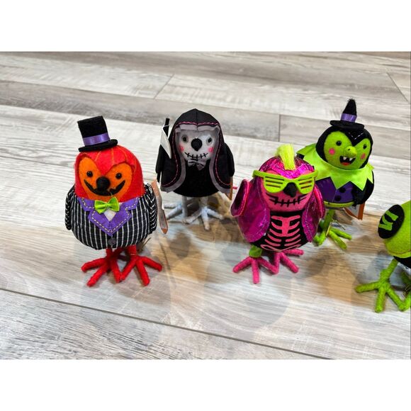 Target Hyde and Eek 2024 Halloween Neon Birds Bundle of 7 - Picture 2 of 5
